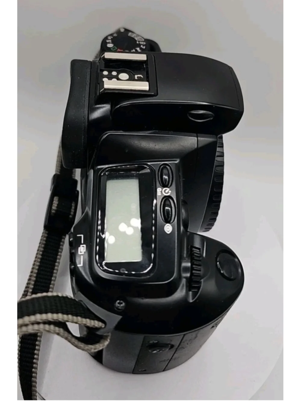 Canon EOS 3000 SLR Film Camera Black With Strap, Manual, Cap Etc. Tested Working - Picture 8 of 12